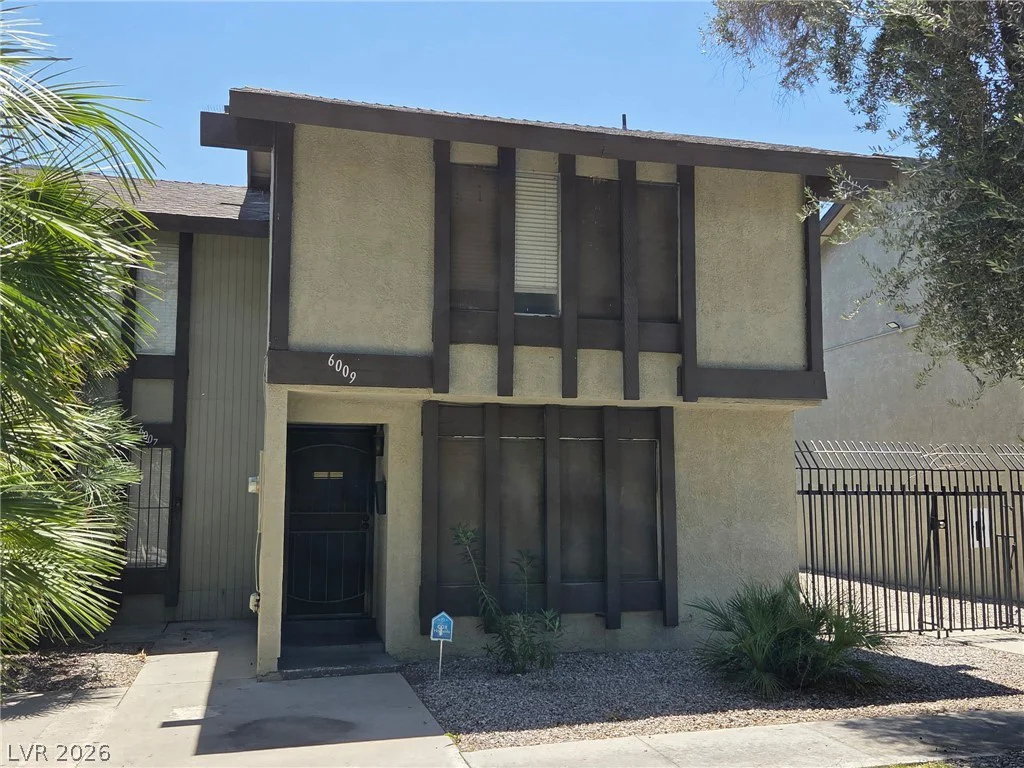 6009 Bromley, Las Vegas, NV 89107