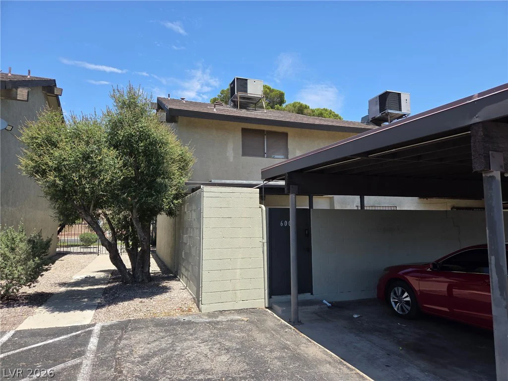 6009 Bromley, Las Vegas, NV 89107