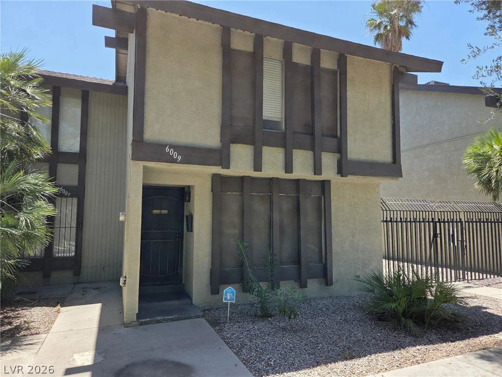 6009 Bromley, Las Vegas, NV 89107