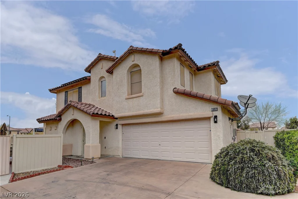 1052 Coronado Peak, Las Vegas, NV 89183