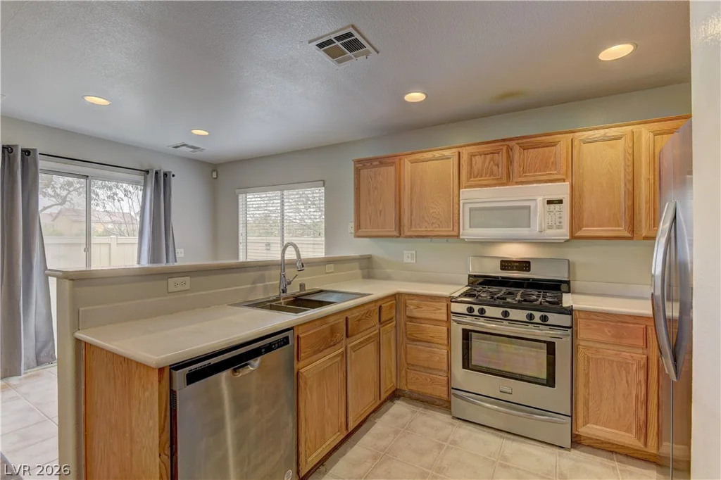 1052 Coronado Peak, Las Vegas, NV 89183