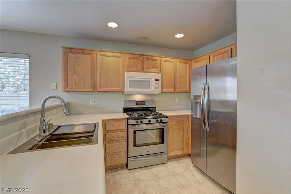 1052 Coronado Peak, Las Vegas, NV 89183