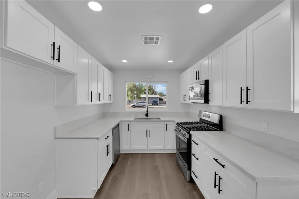 4112 Las Lomas, Las Vegas, NV 89102