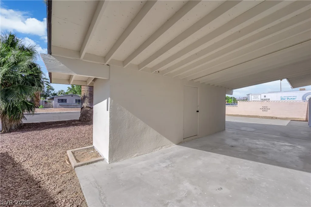 4112 Las Lomas, Las Vegas, NV 89102