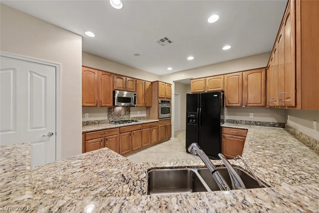 2252 Island City, Henderson, NV 89044