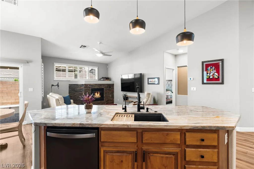 6154 Dutch Fork, Las Vegas, NV 89148