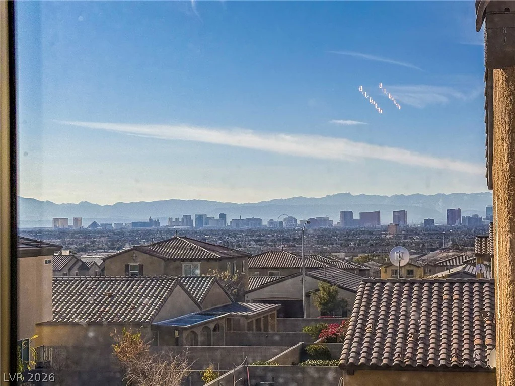 6883 Merril Summit, Las Vegas, NV 89142