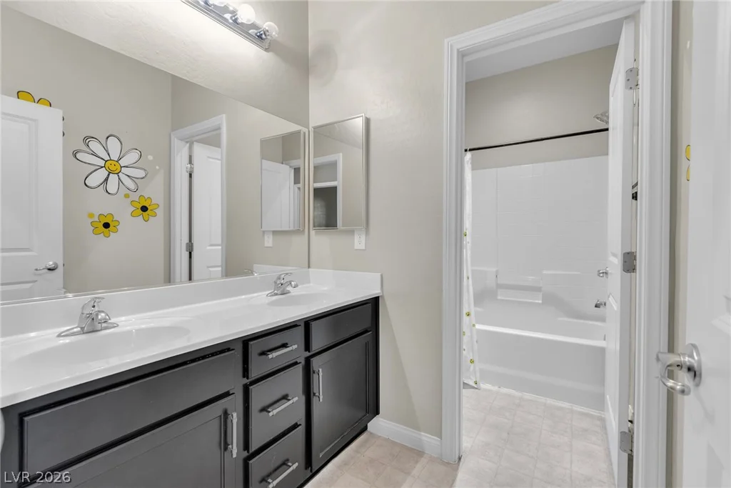 6883 Merril Summit, Las Vegas, NV 89142