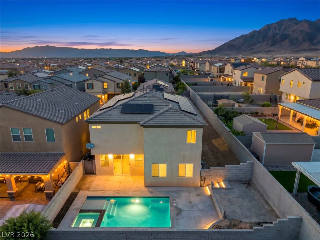 6883 Merril Summit, Las Vegas, NV 89142