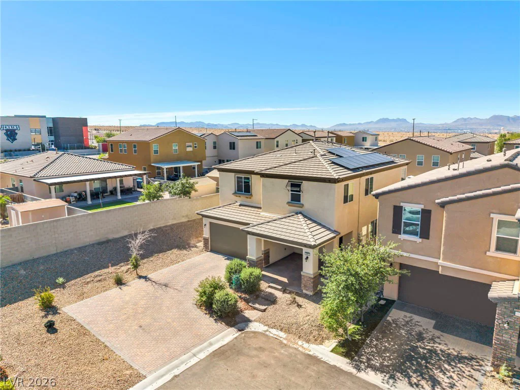 6883 Merril Summit, Las Vegas, NV 89142