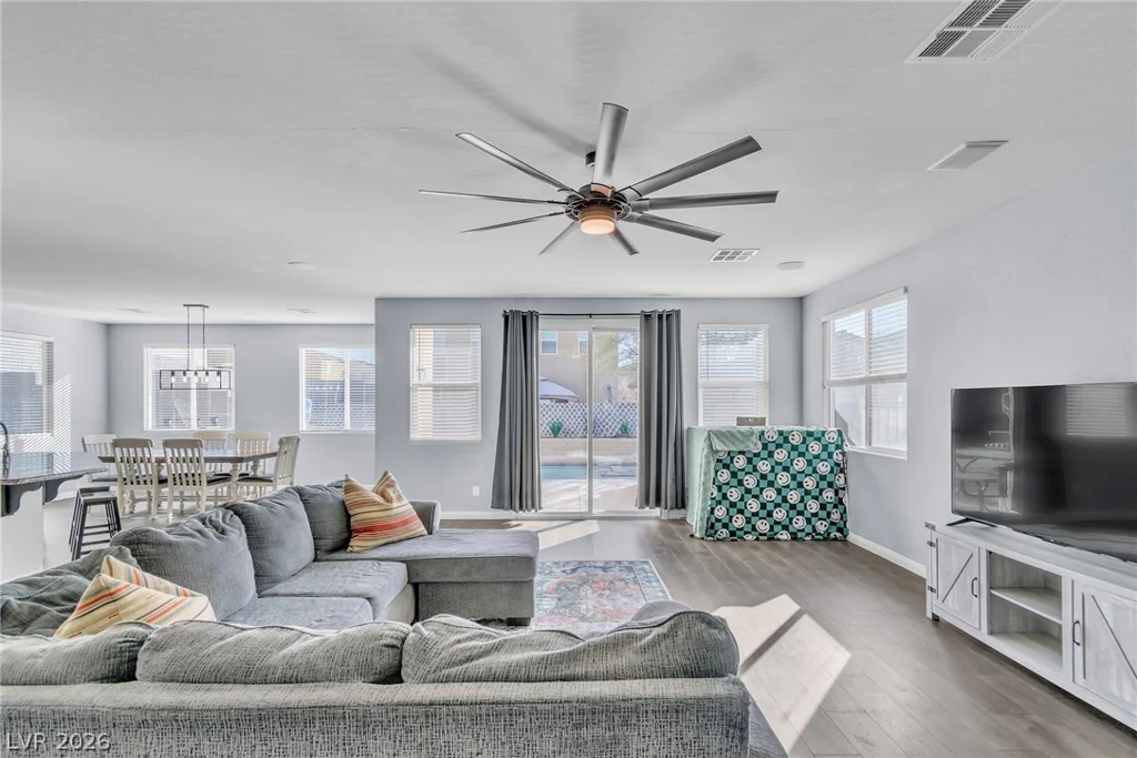 6883 Merril Summit, Las Vegas, NV 89142
