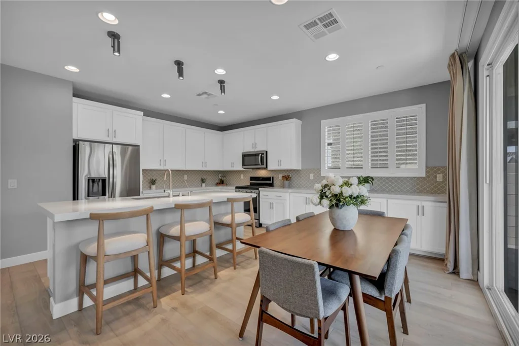 8910 Felker, Las Vegas, NV 89166