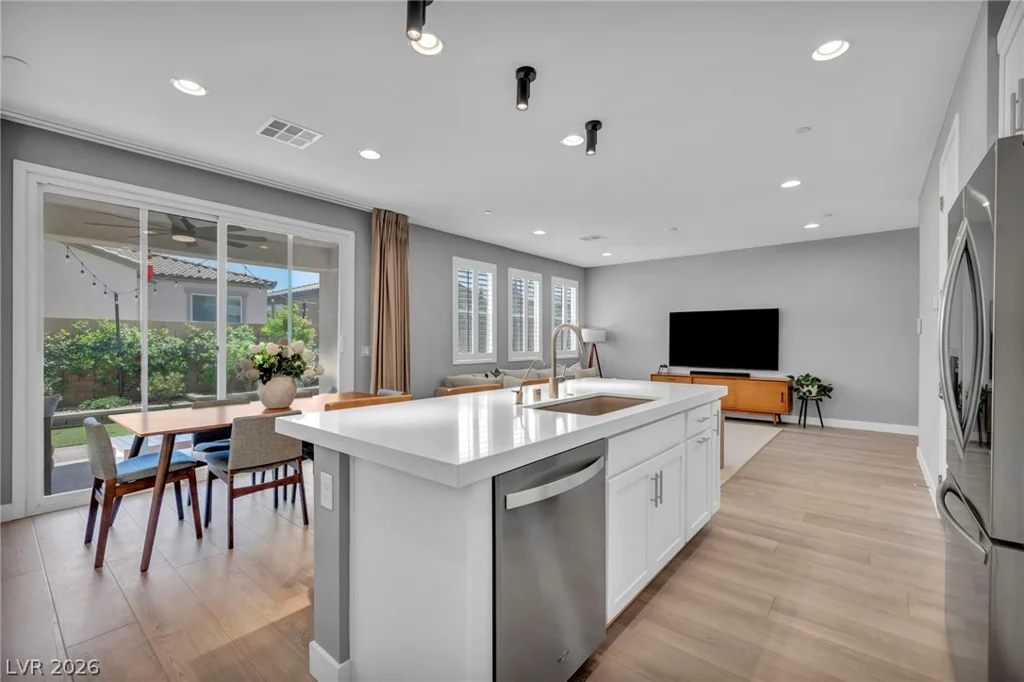 8910 Felker, Las Vegas, NV 89166