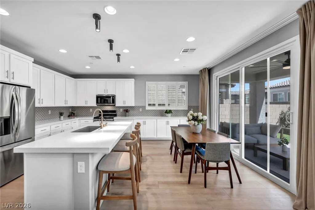 8910 Felker, Las Vegas, NV 89166