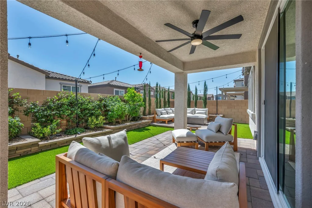 8910 Felker, Las Vegas, NV 89166