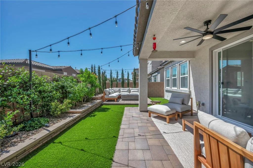 8910 Felker, Las Vegas, NV 89166