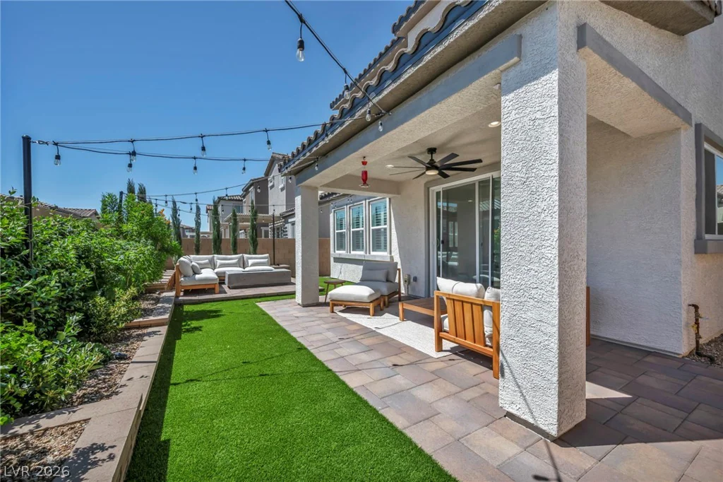 8910 Felker, Las Vegas, NV 89166