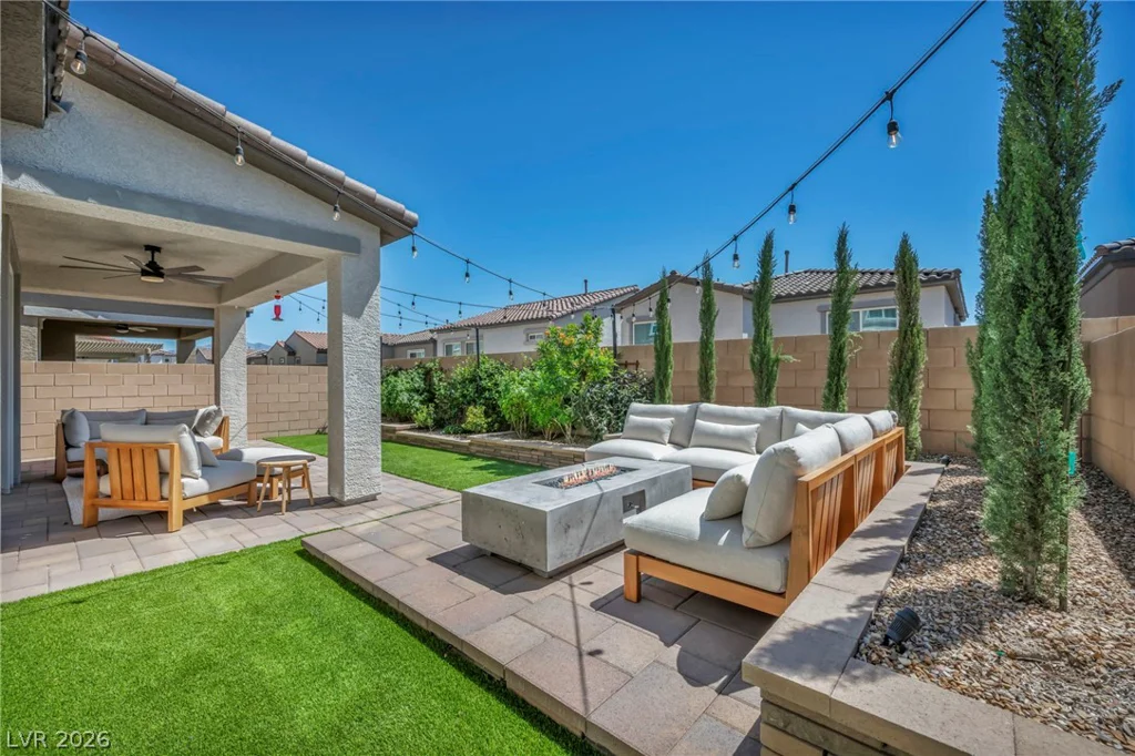 8910 Felker, Las Vegas, NV 89166