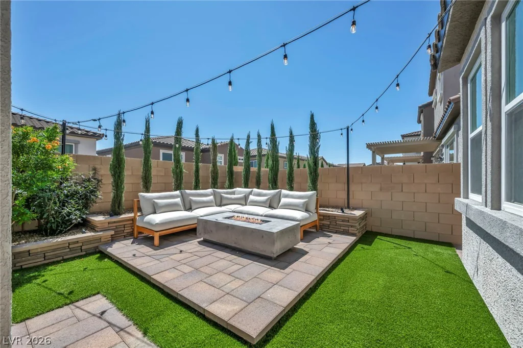 8910 Felker, Las Vegas, NV 89166