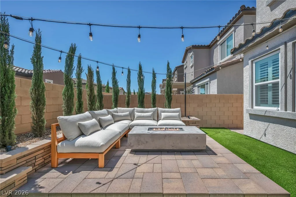 8910 Felker, Las Vegas, NV 89166