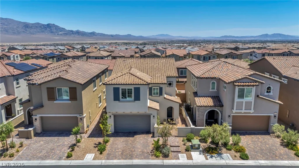 8910 Felker, Las Vegas, NV 89166