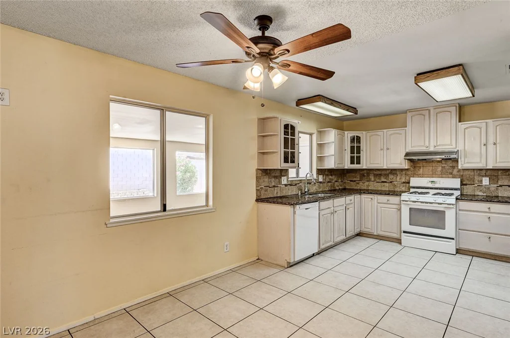 4269 El Cebra, Las Vegas, NV 89121