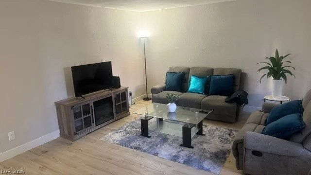 2080 Karen, Las Vegas, NV 89169