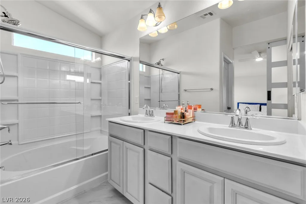 10534 Hartford Hills, Las Vegas, NV 89166