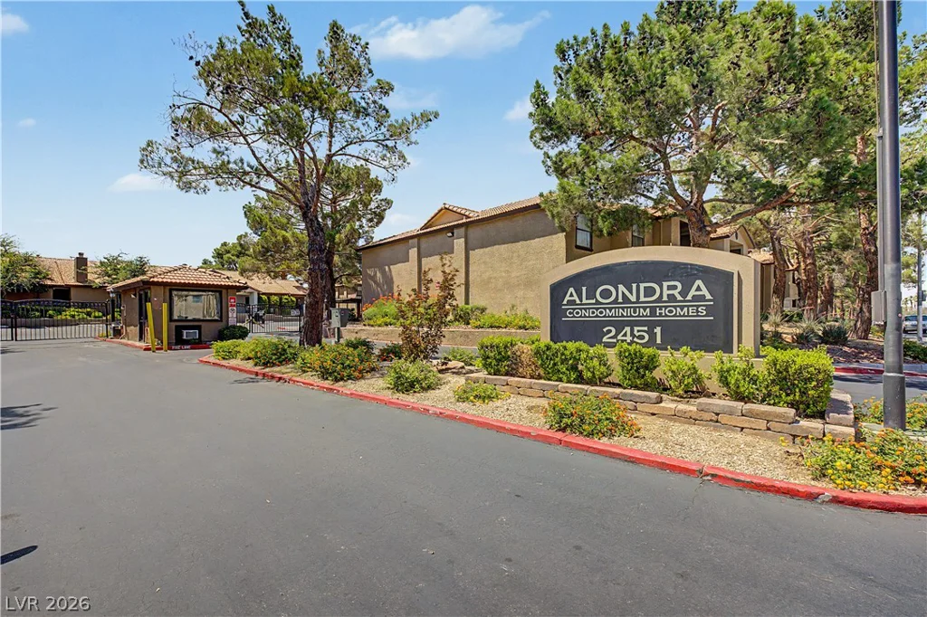2451 Rainbow, Las Vegas, NV 89108
