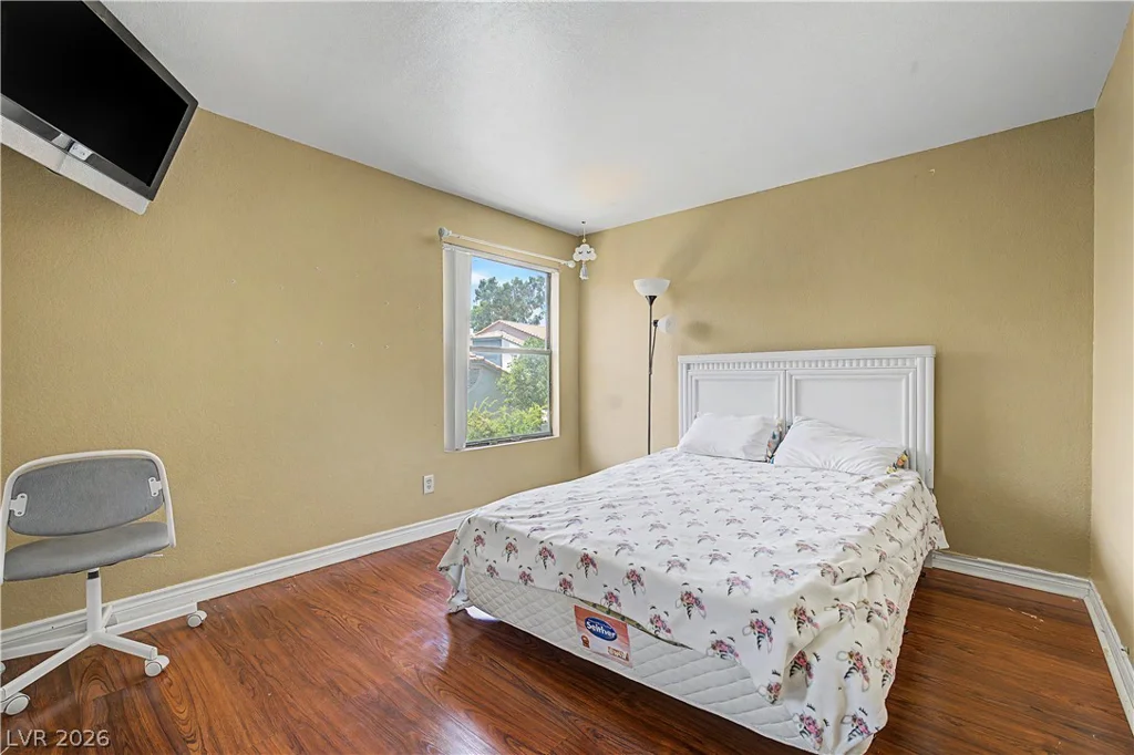 2451 Rainbow, Las Vegas, NV 89108