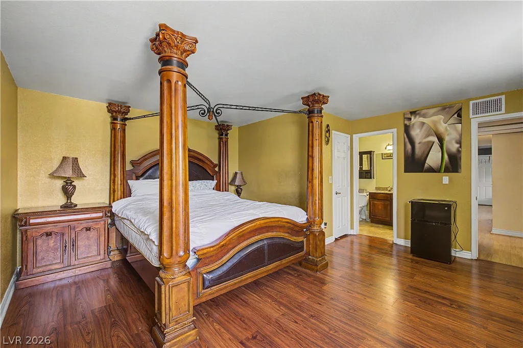 2451 Rainbow, Las Vegas, NV 89108