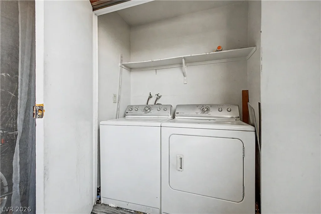 2451 Rainbow, Las Vegas, NV 89108