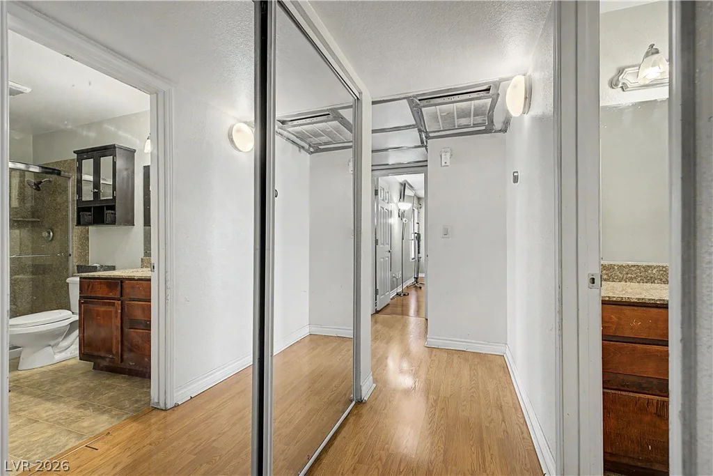 2451 Rainbow, Las Vegas, NV 89108
