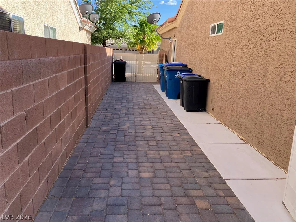 2490 Hoopes, Henderson, NV 89052
