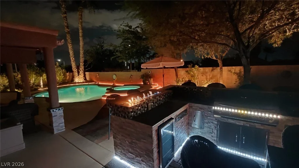 2490 Hoopes, Henderson, NV 89052