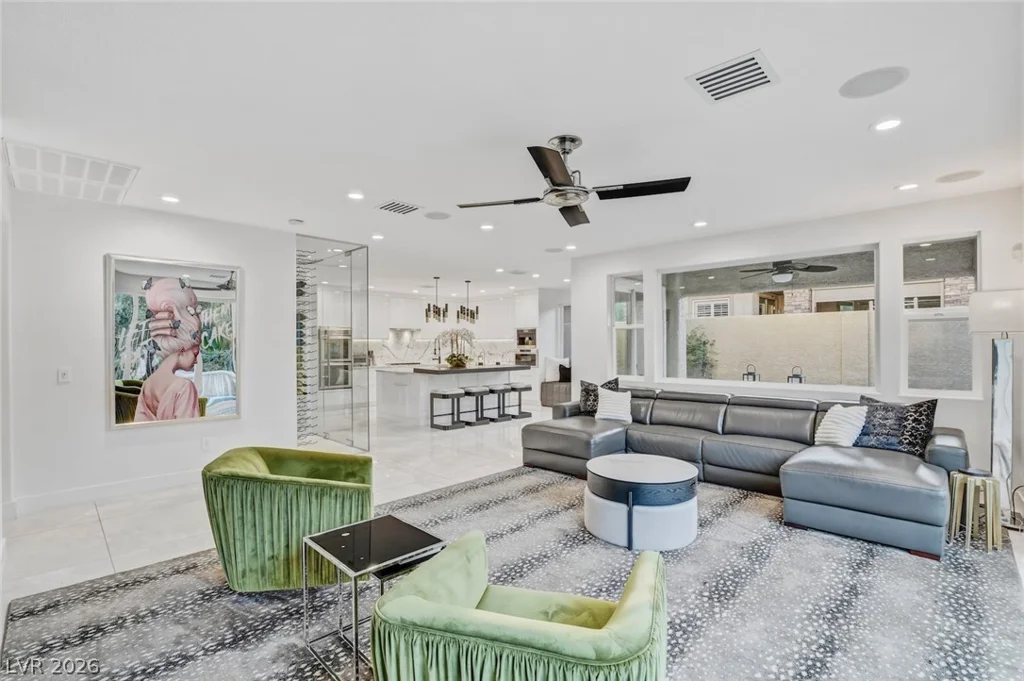 10736 Penhurst, Las Vegas, NV 89135