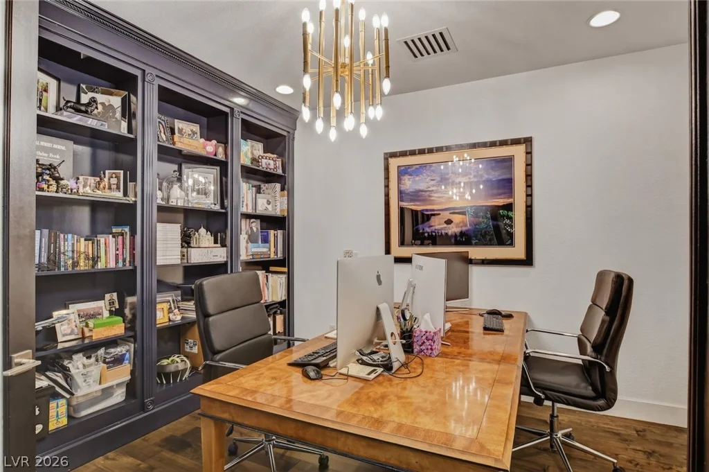 10736 Penhurst, Las Vegas, NV 89135