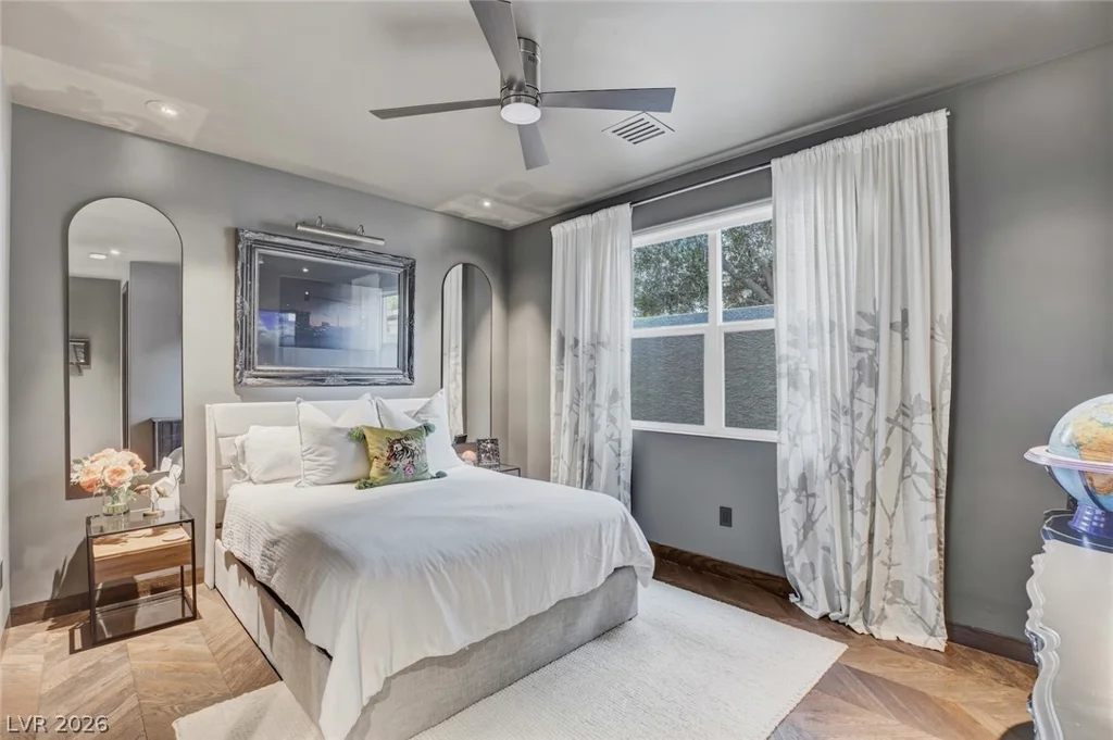 10736 Penhurst, Las Vegas, NV 89135