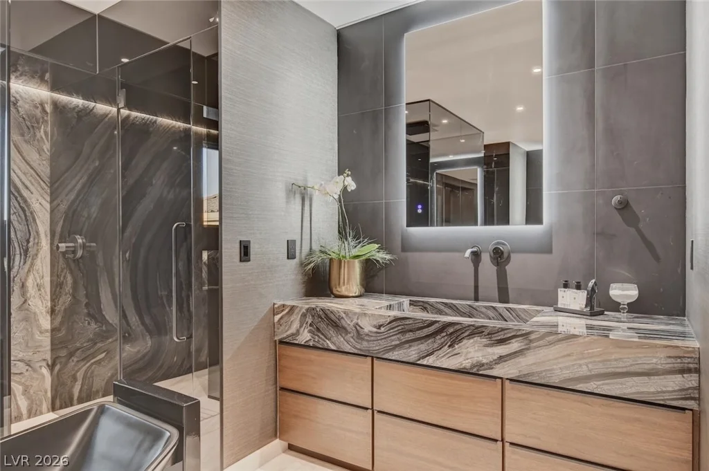 10736 Penhurst, Las Vegas, NV 89135