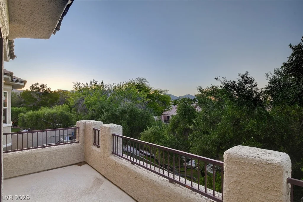 10736 Penhurst, Las Vegas, NV 89135
