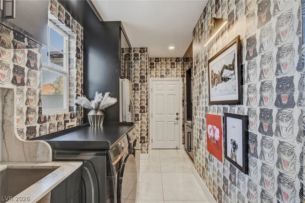 10736 Penhurst, Las Vegas, NV 89135