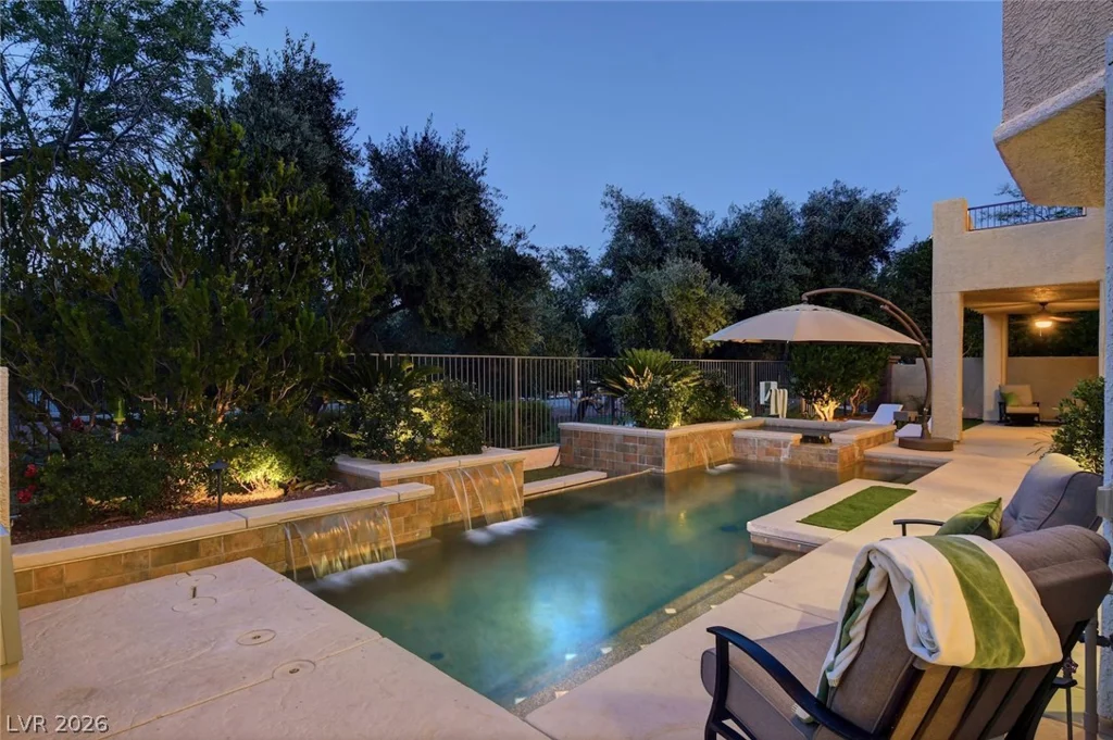10736 Penhurst, Las Vegas, NV 89135