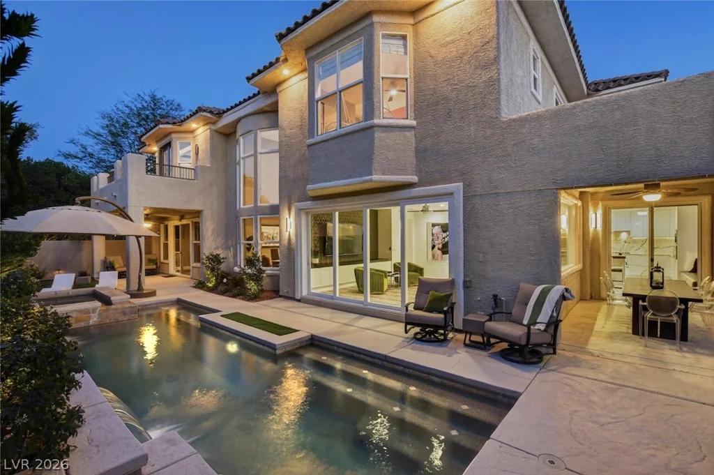 10736 Penhurst, Las Vegas, NV 89135