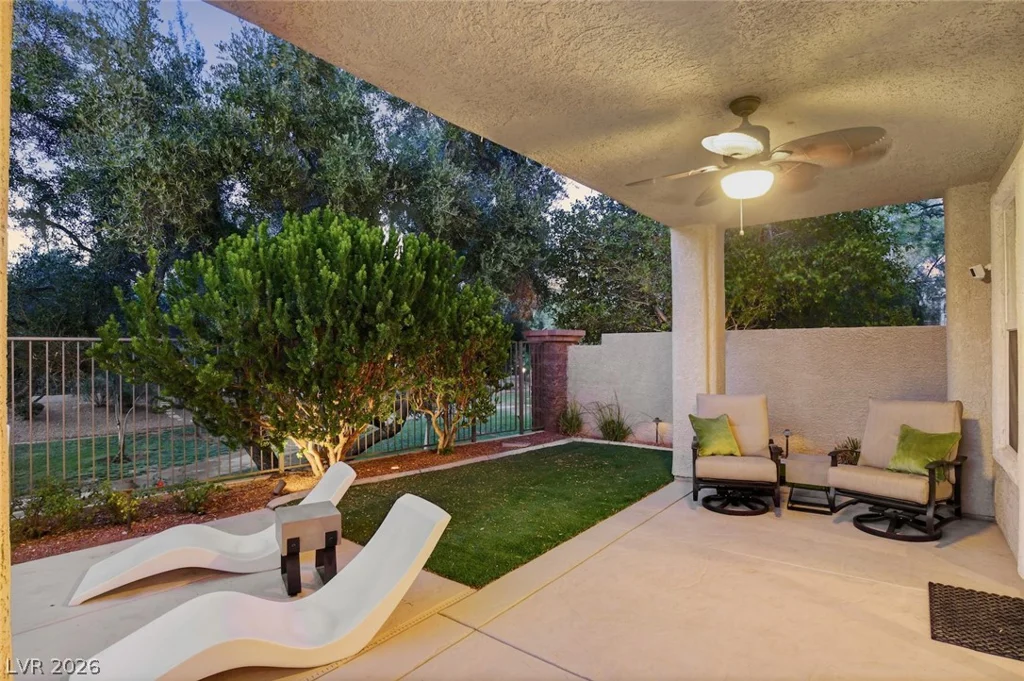 10736 Penhurst, Las Vegas, NV 89135