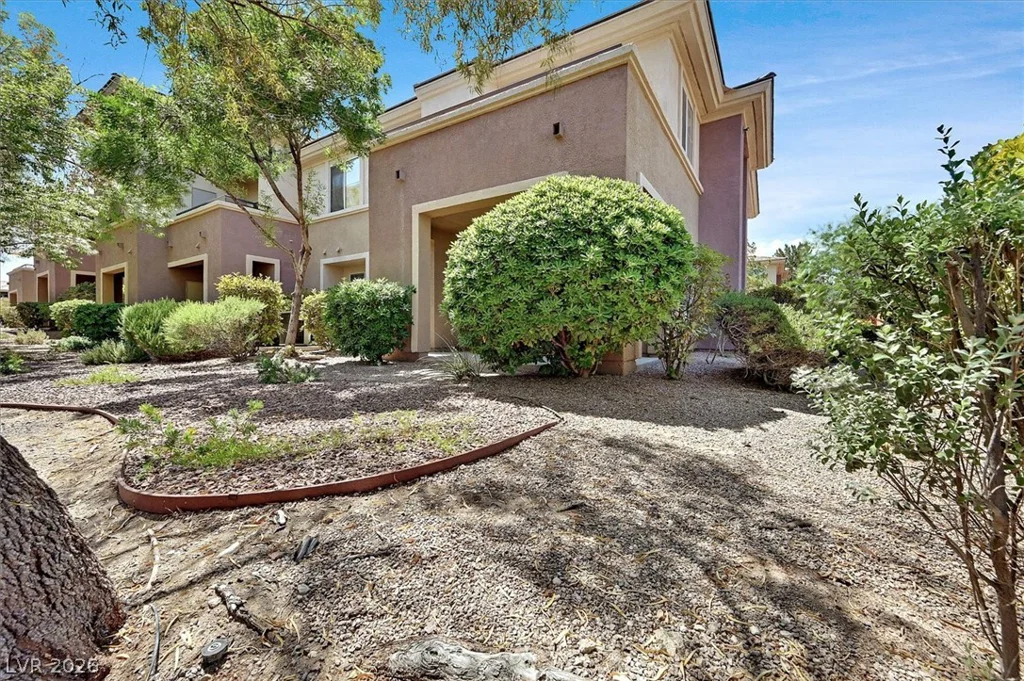 720 Peachy Canyon, Las Vegas, NV 89144