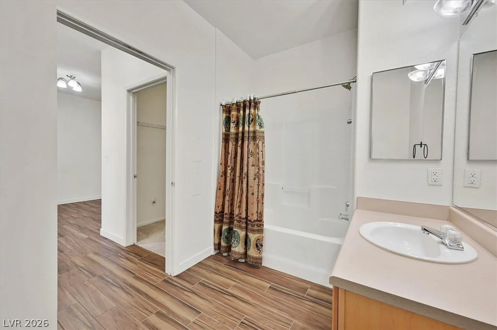 720 Peachy Canyon, Las Vegas, NV 89144