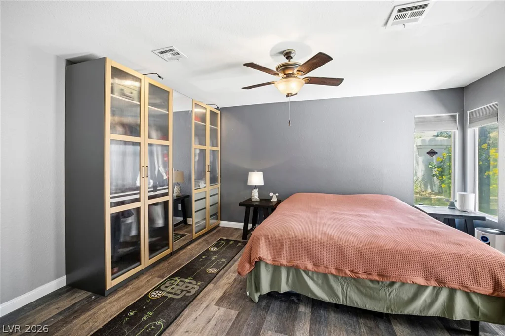 2125 Harbor Cliff, Las Vegas, NV 89128