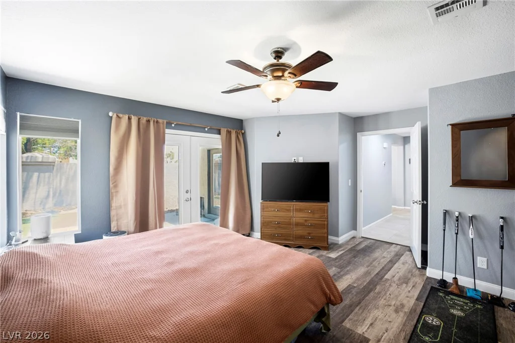 2125 Harbor Cliff, Las Vegas, NV 89128