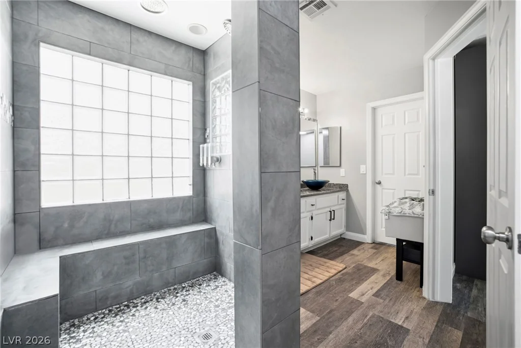 2125 Harbor Cliff, Las Vegas, NV 89128