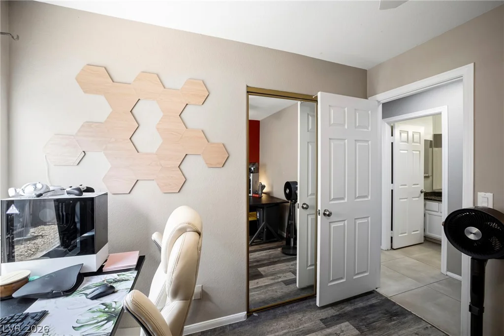 2125 Harbor Cliff, Las Vegas, NV 89128